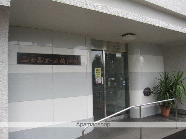 シャンボール高円寺の玄関写真