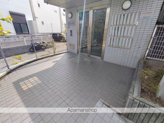 エストマーレ鶴見2番館の玄関写真