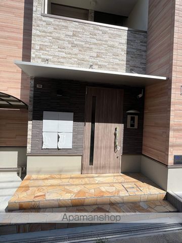 フジパレス住吉遠里小野II番館の玄関写真