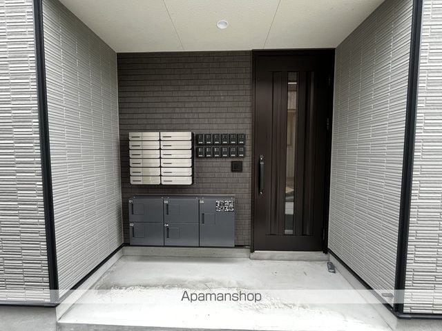 コモド太閤山IIの玄関写真