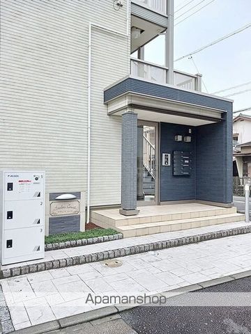 アザレアコートの玄関写真