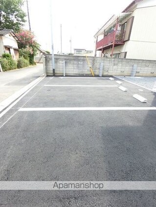 レガーロ[1R/30.27m2]の駐車場