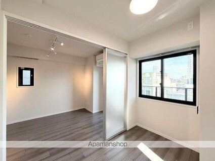 東京都新宿区四谷三栄町[1LDK/30.16m2]のリビング・居間6