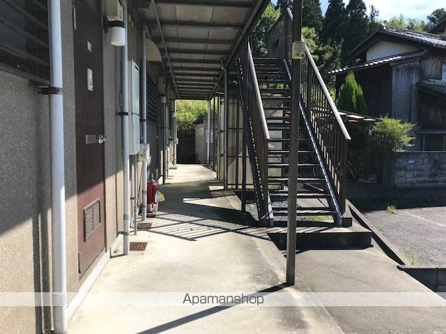 ハイスクエア湖南の玄関写真