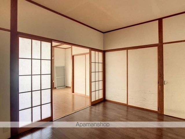 元町アパートの内装写真