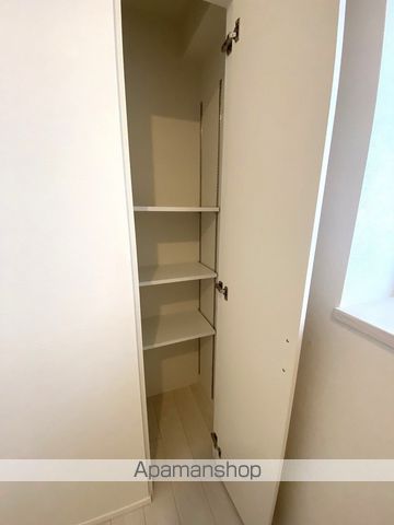 スプランディッド上本町WESTIIの内装写真