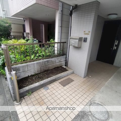 detached 東京都大田区東嶺町35-6

地図を見る