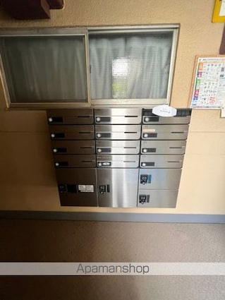 レジ東郷[1LDK/48.5m2]のエントランス2