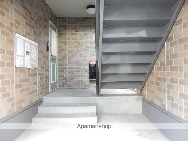 ウィルモア辰巳の玄関写真