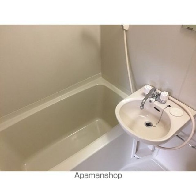 ＡＭＭＳ　ＯＫＡＭＵＲＡ[1R/19.46m2]のバス