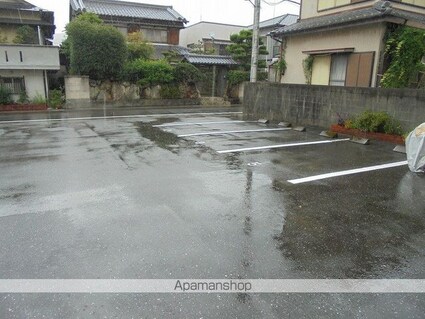 上原マンション[1DK/38.22m2]の駐車場1