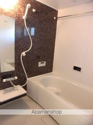 フローリッシュ下北方　Ｂ棟[2LDK/59.58m2]のバス