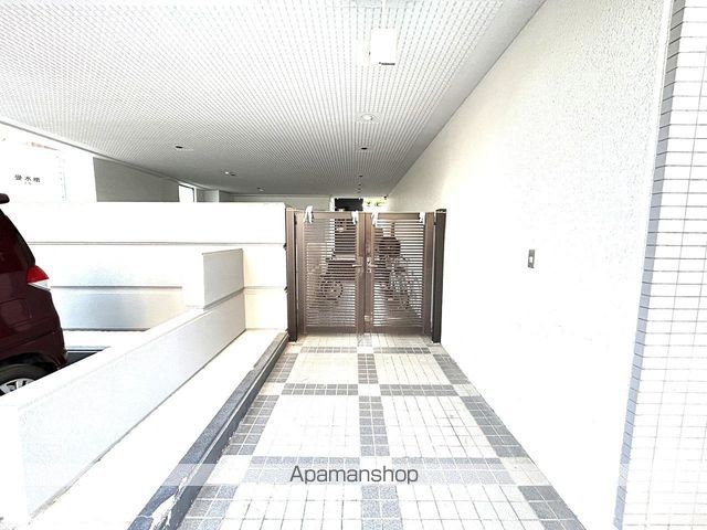 DHハウス江波の玄関写真