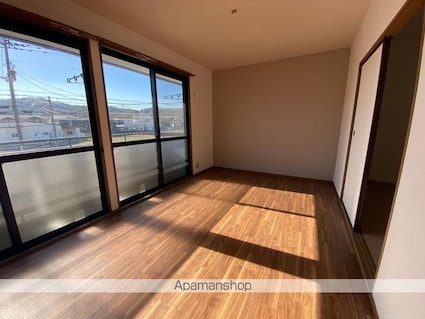 グリーンピアハイツＡ・Ｂ[2LDK/55.4m2]のリビング・居間