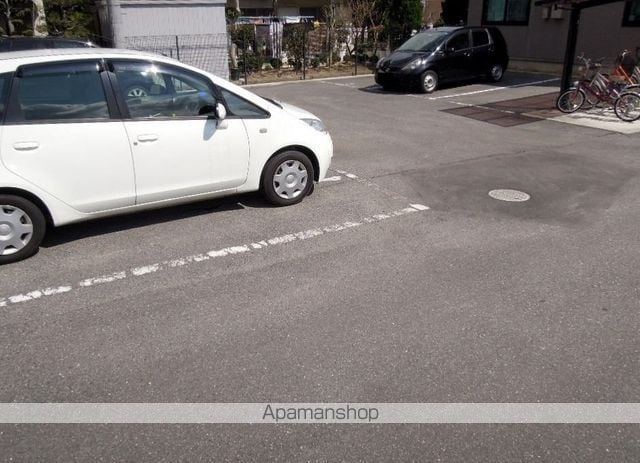 メゾン岡村Aの外観写真