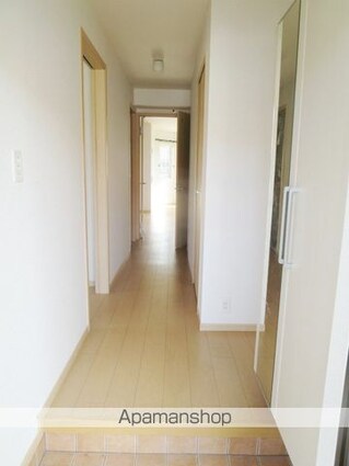 山梨県笛吹市石和町井戸[1LDK/52.74m2]の玄関