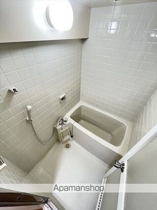 和歌山県和歌山市元町奉行丁２丁目[3LDK/59.24m2]のバス