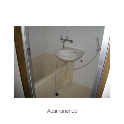 ダイヤモンドレジデンス勝どき[1R/22.13m2]のバス