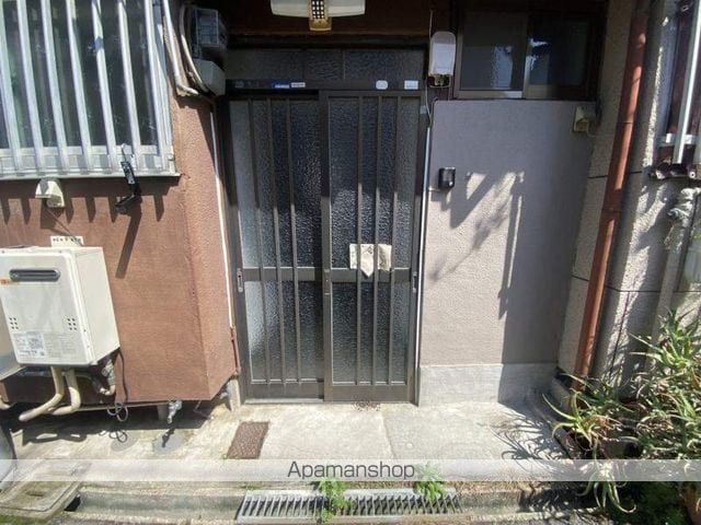 天美南3丁目テラスハウスの玄関写真