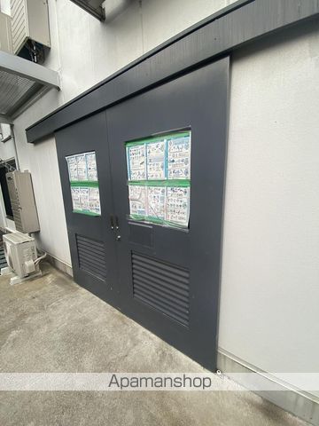 ヨウコースクウェア蕨の外観写真