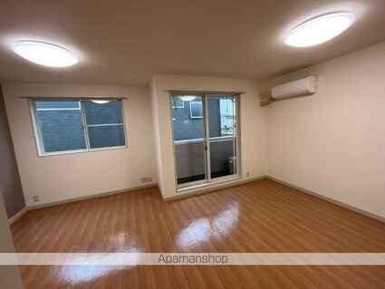 ティアラ[1LDK/50.23m2]のリビング・居間1