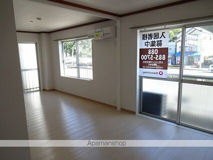 コーポ田野下[1R/36.5m2]のリビング・居間