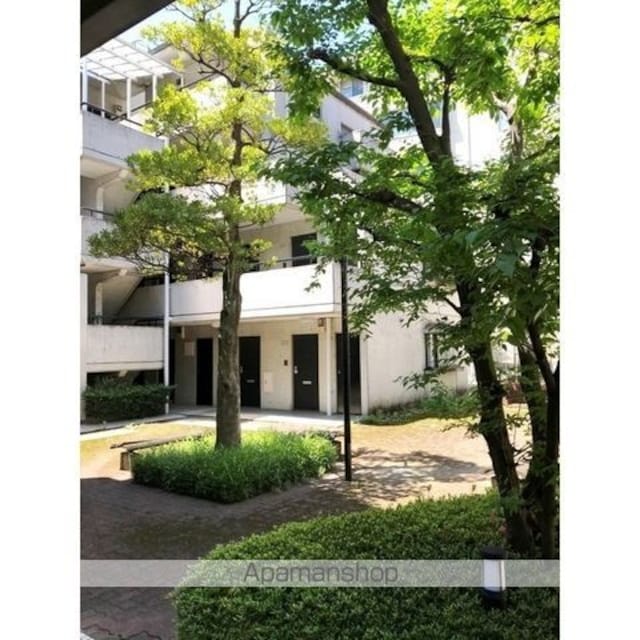 ウッドクレスト砧ＡＢＣ棟[1R/16.74m2]の共用部