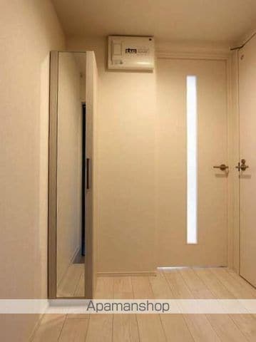 SUNLOTUS和白の内装写真