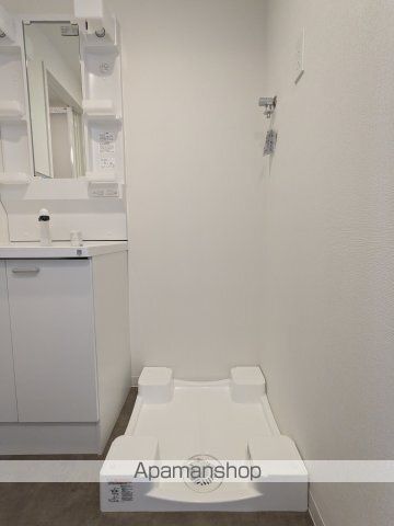 ケイディーエックスレジデンス原木中山の内装写真
