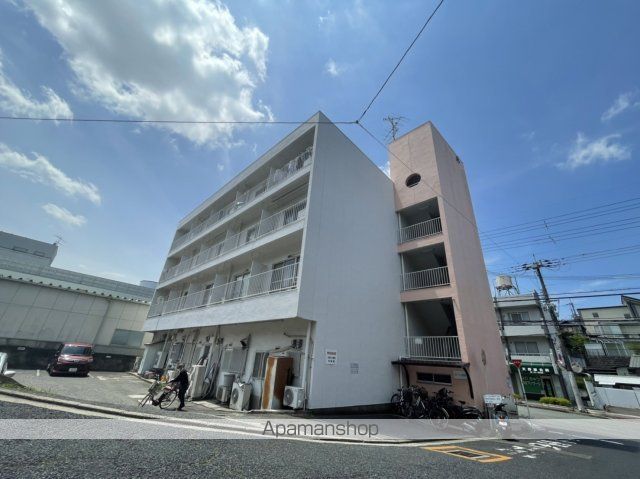 大和ビルマンションA棟の玄関写真