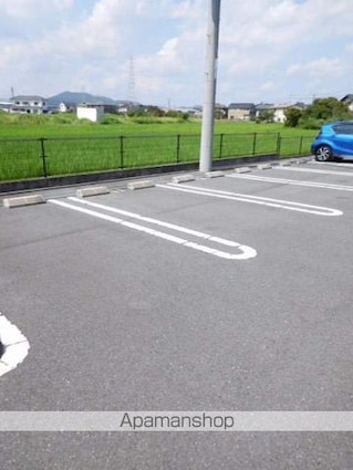 ブリーゼ　イズミ　Ａ棟[2LDK/57.22m2]の駐車場