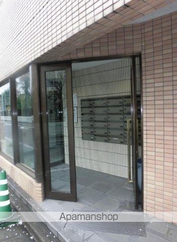 グランティ幡ヶ谷の玄関写真