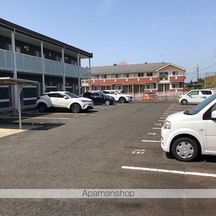 レオネクストアクア[1K/30.84m2]の駐車場3