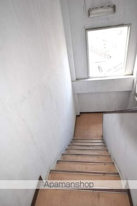 カーサ・クレール[2DK/40m2]のエントランス2