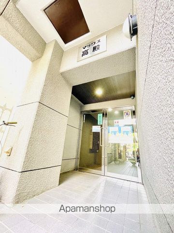 マックス高殿の玄関写真