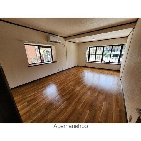 リブレス三ツ堀戸建の内装写真