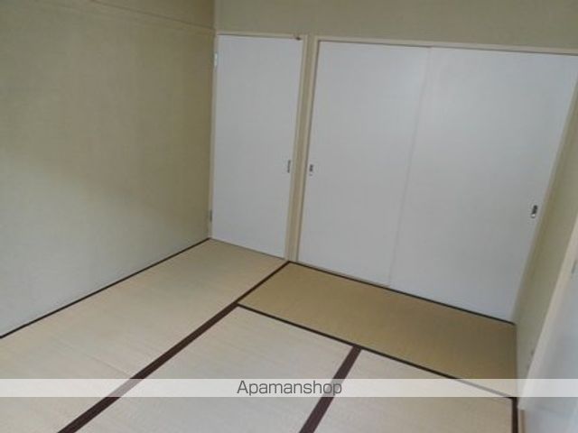 ファミール泉 Bの内装写真