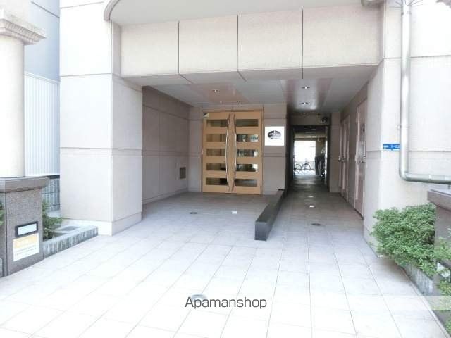 ディナスティ松屋町IIの玄関写真