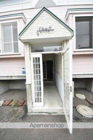 Fラッキー23の玄関写真