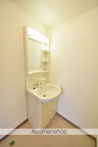 クリスタルハイツ栄町の内装写真
