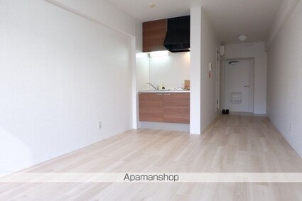 東京都新宿区西新宿４丁目[1R/26.53m2]の内装2