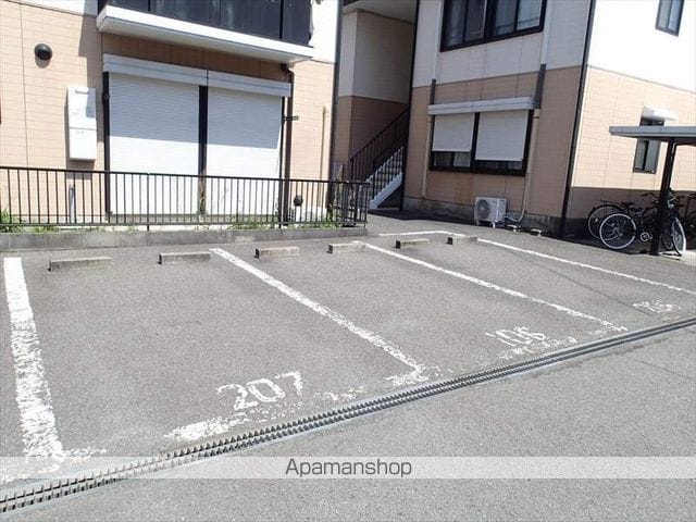 ディアス寿里[3DK/46m2]の駐車場2