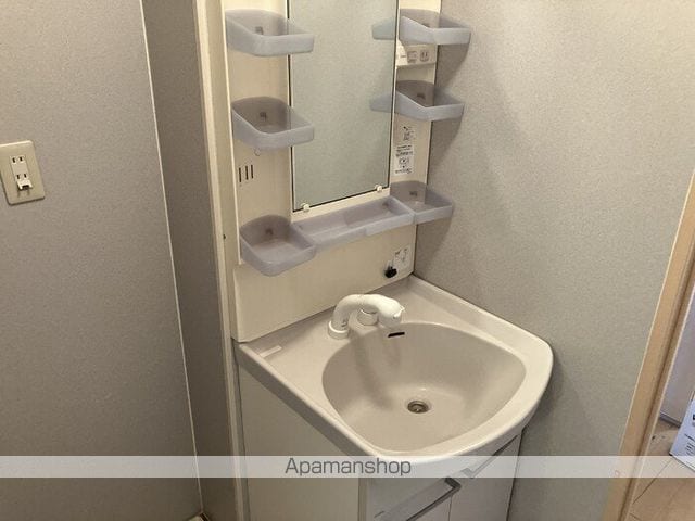ルヴァン コート 弐番館の内装写真