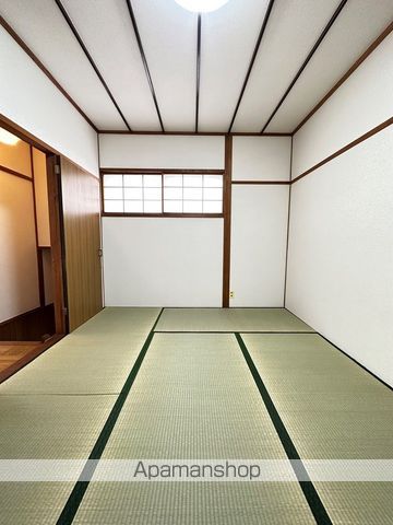 金沢市 2階建 築52年の内装写真