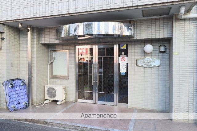 アドリーム千駄木の玄関写真