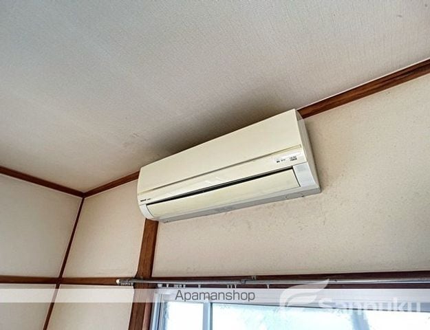 松山市 1階建 築46年の内装写真