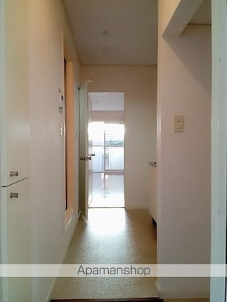 グランドゥールエムワン[1K/26.1m2]の玄関