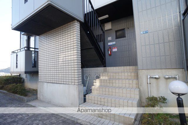 レタンドゥールA棟の玄関写真