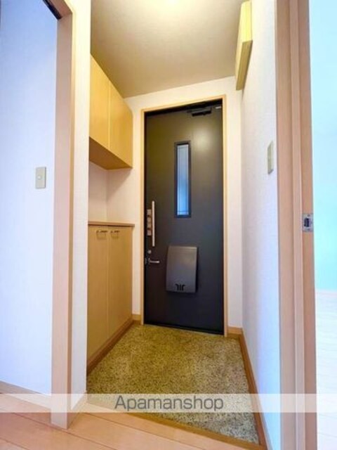 和歌山県和歌山市井辺[2LDK/52.6m2]の玄関