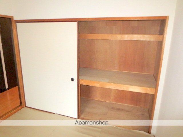 カルフール大町の内装写真